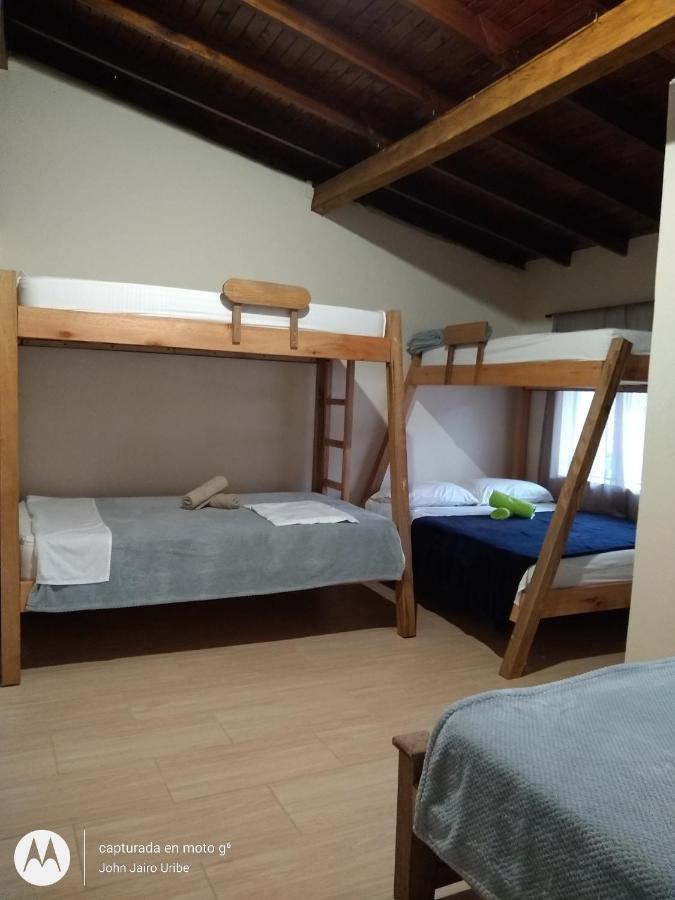 Hostal Naty Luna Jardin Luaran gambar